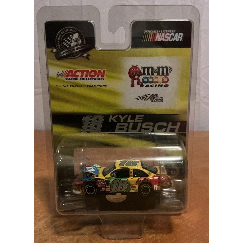 2008 Kyle Busch #18 M&M's COT 1/64 Nascar Action Platinum Series Diecast NEW